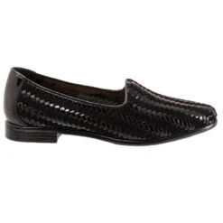 Trotters Liz III Slip-On Black/Black Patent (Women's) -Dansko Shoe Store Blk 7 3ee0a5da 4fb3 4500 8556 d0453d3fb077