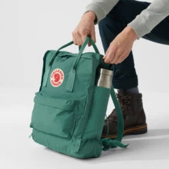 FJÄLLRÄVEN Fjällräven Kånken Black Backpack (Unisex) -Dansko Shoe Store F23510 3 166a40e7 11c3 4a19 8e92 92d0dbfa640c
