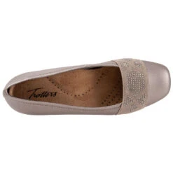 Trotters Samantha Pewter Metallic Gem (Women's) -Dansko Shoe Store PewGem 6