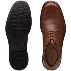Clarks Kempton Run Lace-Up Tan (Men's) -Dansko Shoe Store Tan 7 f4e7ae5a bfb7 43a3 ab8a 5ed462768ce7