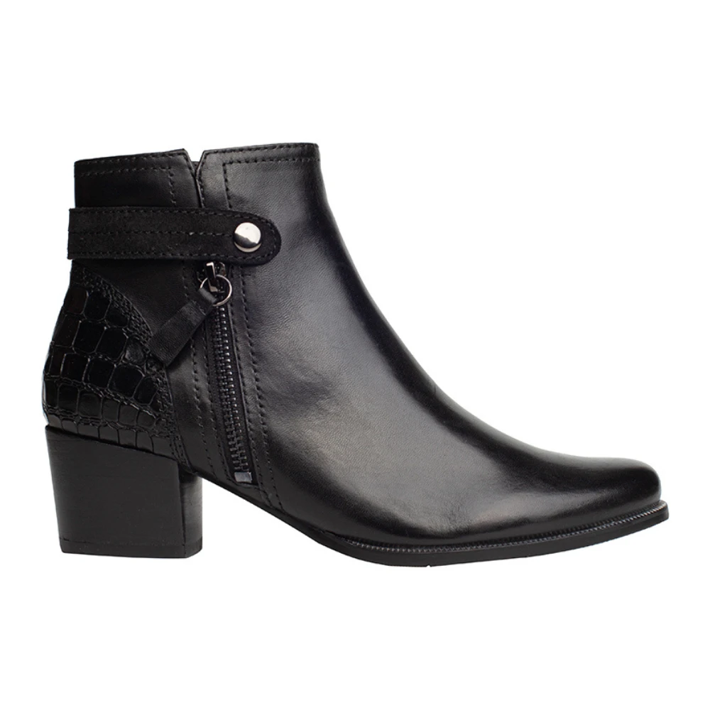 Regarde Le Ciel Isabel 118 Black Delice Leather Bootie (Women's) 1 Regarde Le Ciel Isabel 118 Black Delice Leather Bootie (Women's)