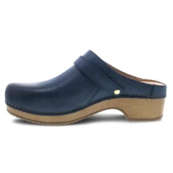 Dansko Berry Navy Leather Clog (Women's) -Dansko Shoe Store Untitleddesign 4 25101e23 25b3 488e ac60 80033ce8c359