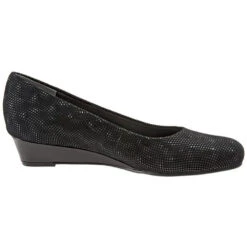 Trotters Lauren Black 3D Patent Suede (Women's) 7 Trotters Lauren Black 3D Patent Suede (Women's) -Dansko Shoe Store black 3 66b59701 49f5 46e4 9b9c 1175f6e34a98
