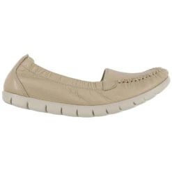 SAS Sunny Latte Leather (Women's) -Dansko Shoe Store latte 3