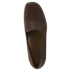 Trotters Jenn Mini Dots Dark Brown Patent Suede Leather (Women's) 10 Trotters Jenn Mini Dots Dark Brown Patent Suede Leather (Women's) -Dansko Shoe Store pic5 b5090580 6378 4162 966f 2615903510d2